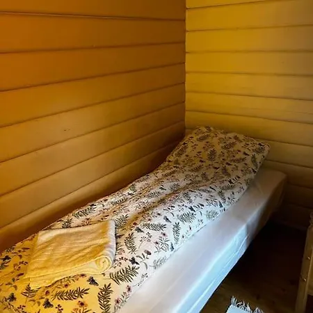 Smasletta Lodge, Kvaloya Feriehus *