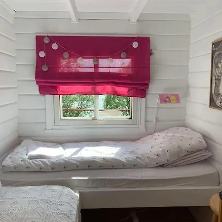 Smasletta Lodge, Kvaloya * Tromso